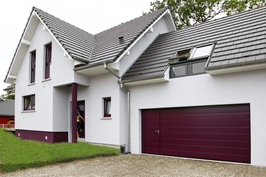 porte garage grande taille 1 scaled