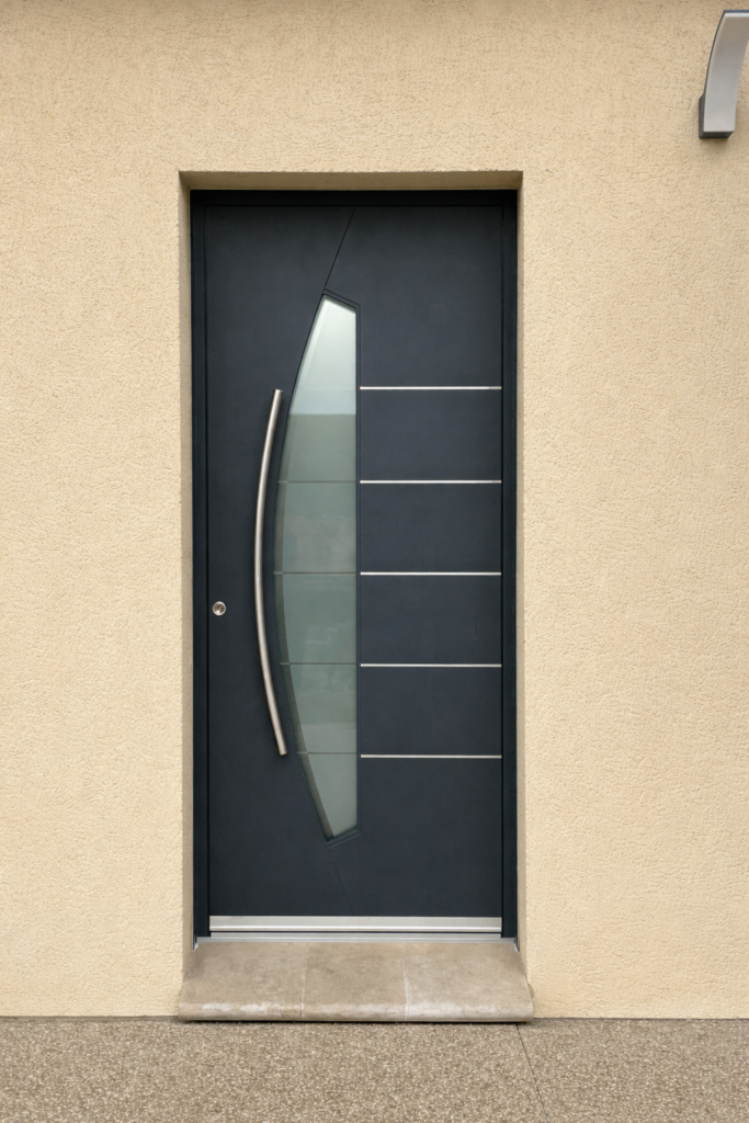 Porte moderne en métal et verre
